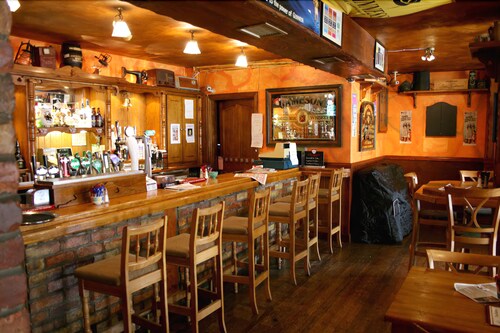 Hotel Bar