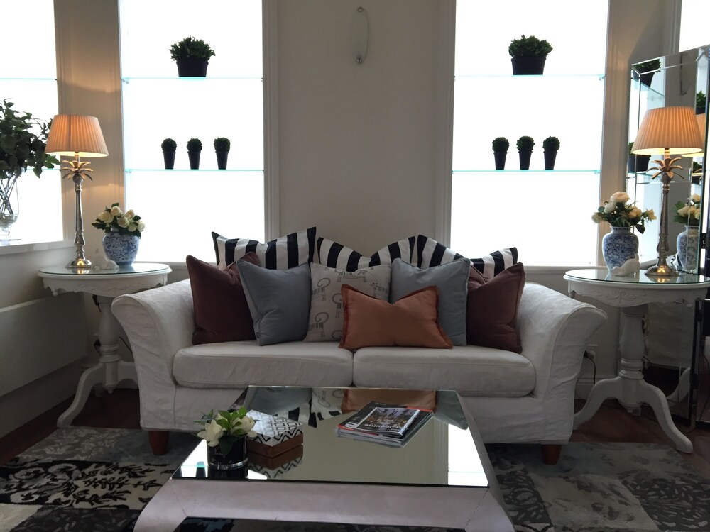 Luxury Apartment, 1 Bedroom, Courtyard View, Courtyard Area - Living Area