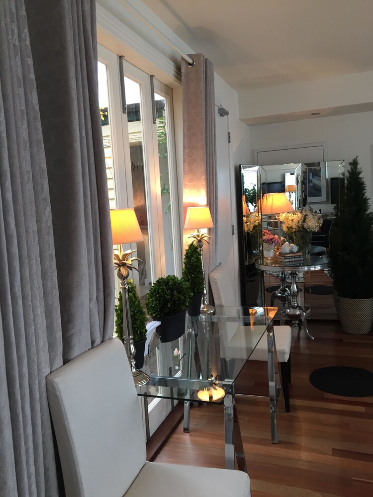 Luxury Apartment, 1 Bedroom, Courtyard View, Courtyard Area - Living Area