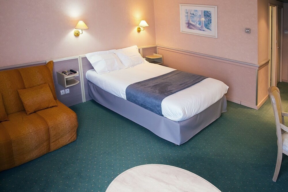 Guestroom