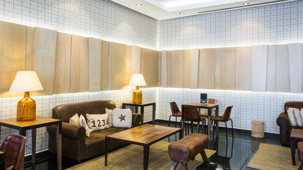 Hotel Bar