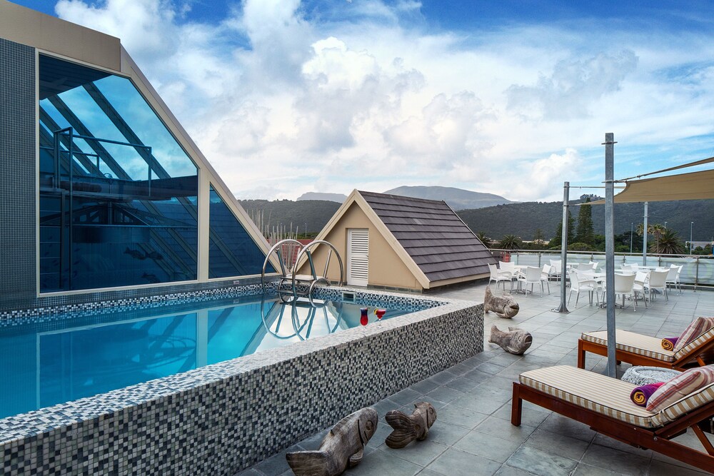 Rooftop Pool