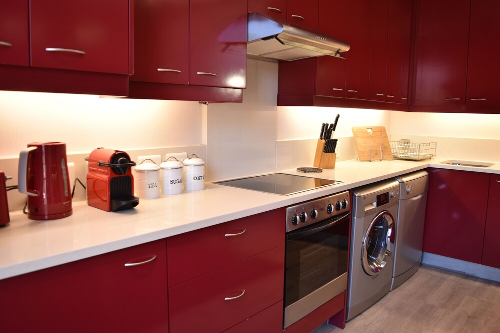Exclusive Cottage, 2 Bedrooms, City View (139 Waterkant Street 2 night min stay) - In-Room Kitchen