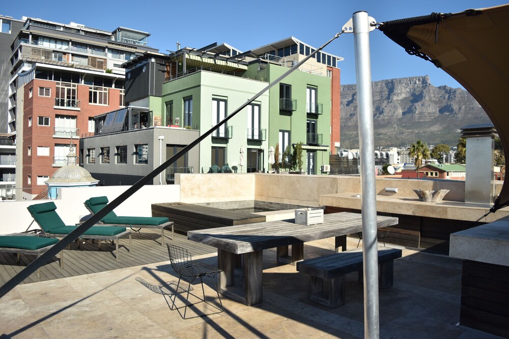 Exclusive Cottage, 4 Bedrooms, Mountain View (2 Loader Street 2 night minimum stay) - Terrace/Patio