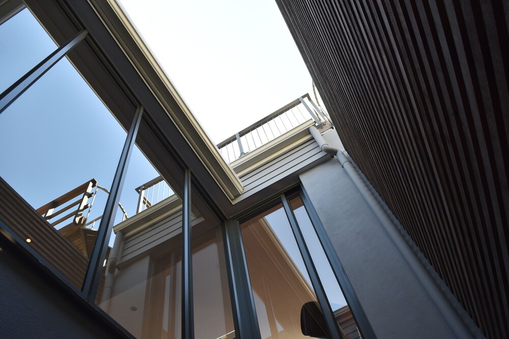 Exclusive Cottage, 2 Bedrooms, Terrace, City View (77 Loader Street 2 night minimum stay) - Terrace/Patio