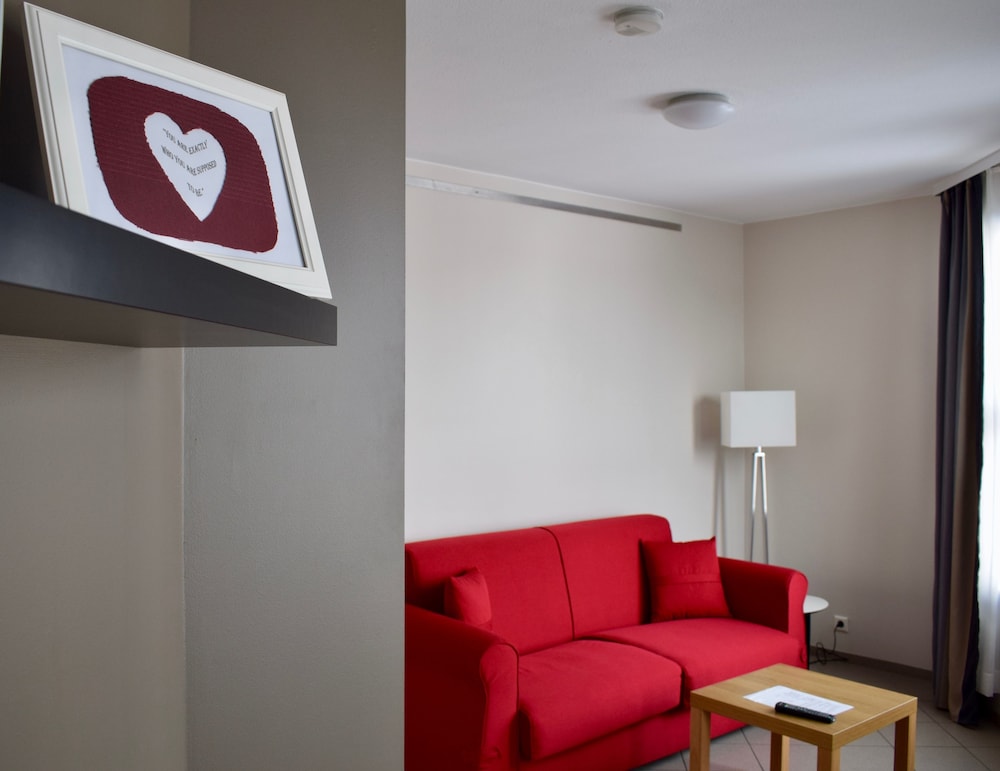 Deluxe Studio - Living Area