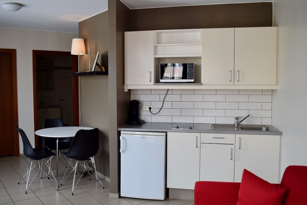 Deluxe Studio - In-Room Kitchenette