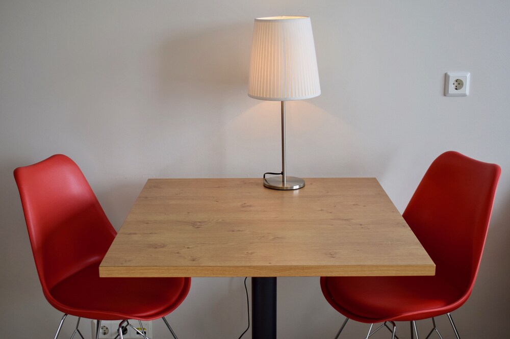 Standard Studio, 1 Double or 2 Twin Beds - In-Room Dining