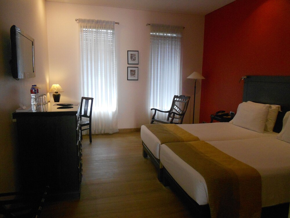 Guestroom