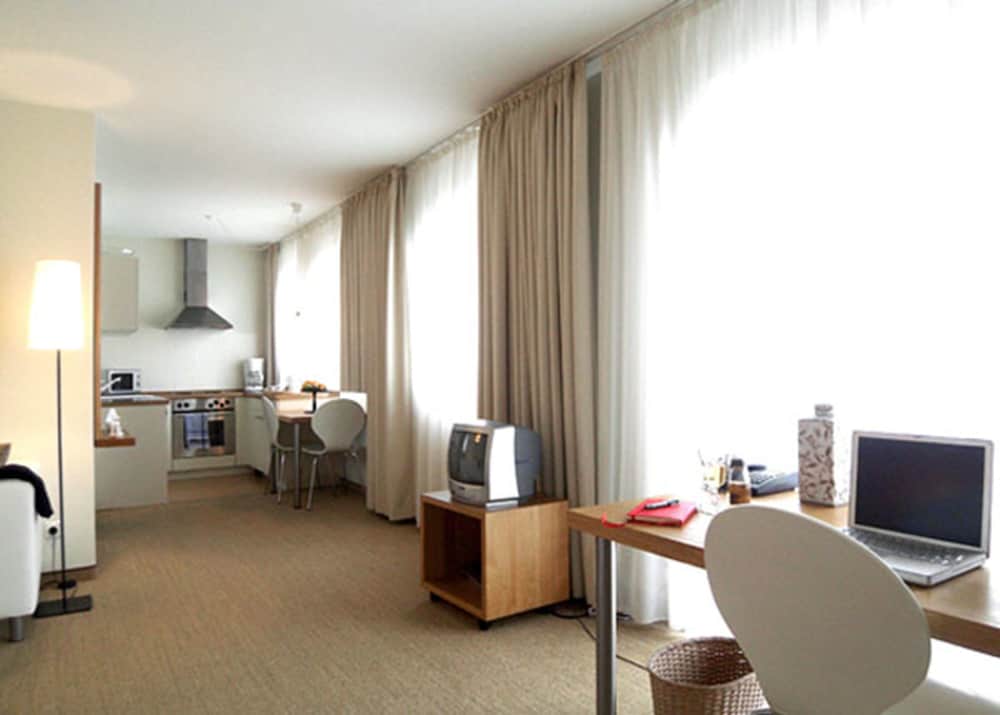 Studio, Kitchen - Guestroom