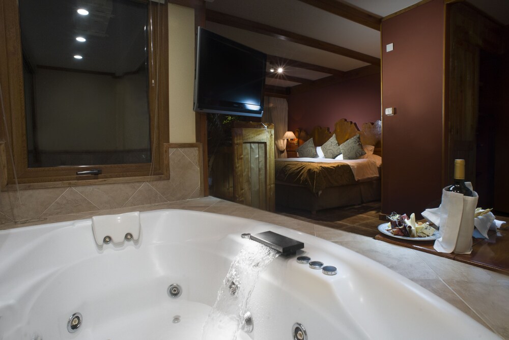 Jetted Tub