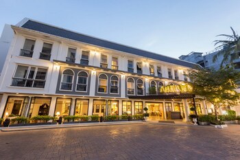 Hotel Front