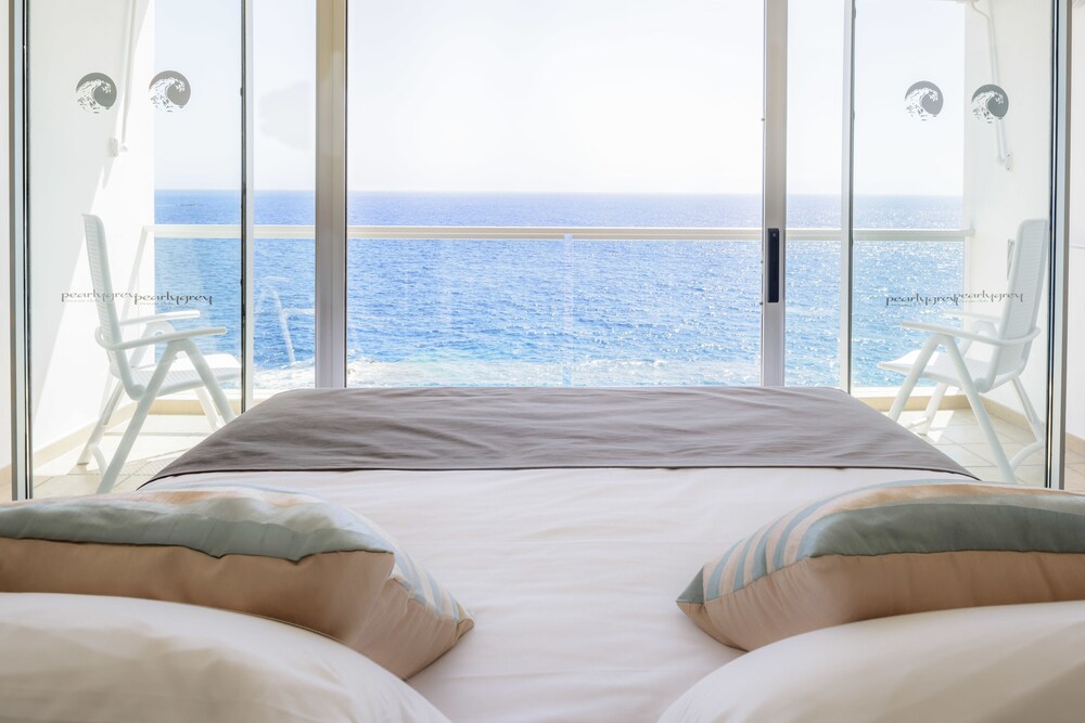Deluxe Suite, 1 Bedroom, Ocean View - Guestroom
