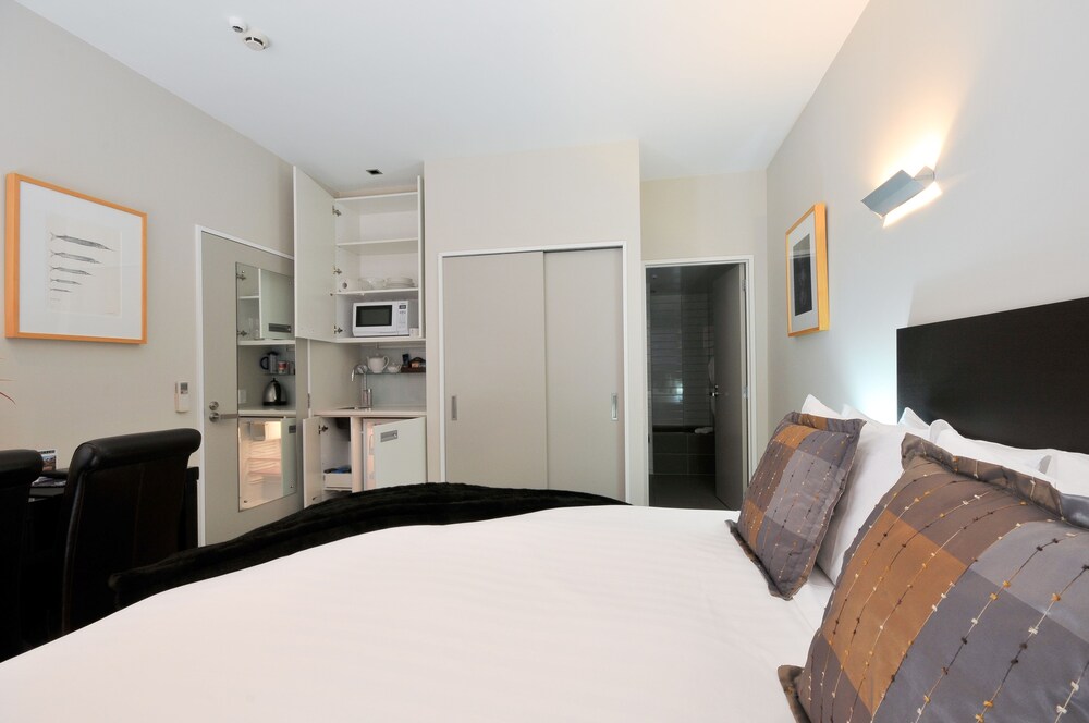 Alpine Studio - Guestroom