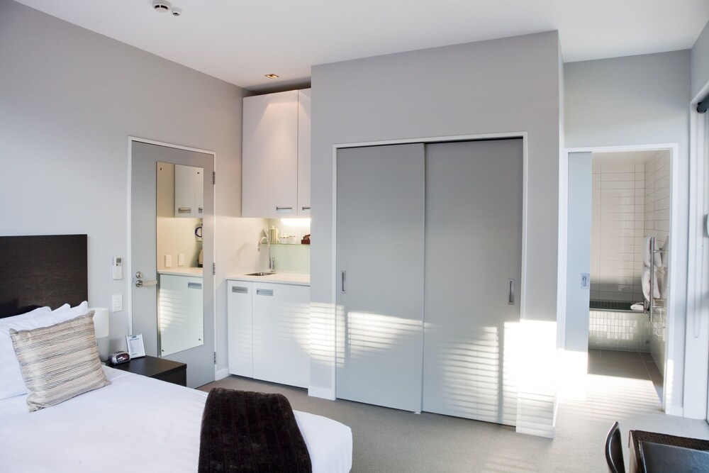 Alpine Studio - Guestroom