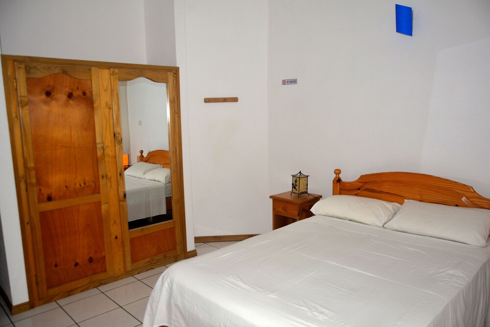 Studio - Guestroom