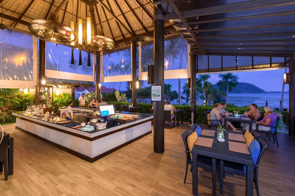 Hotel Lounge