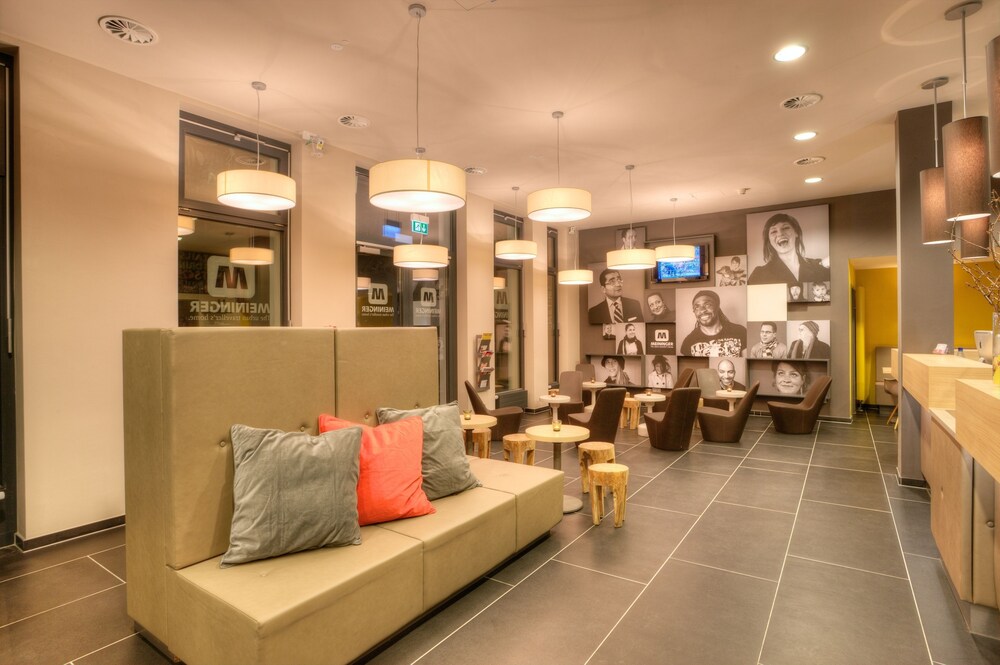 Lobby-Lounge