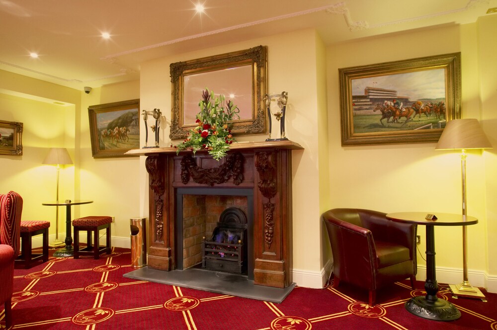 Hotel Lounge