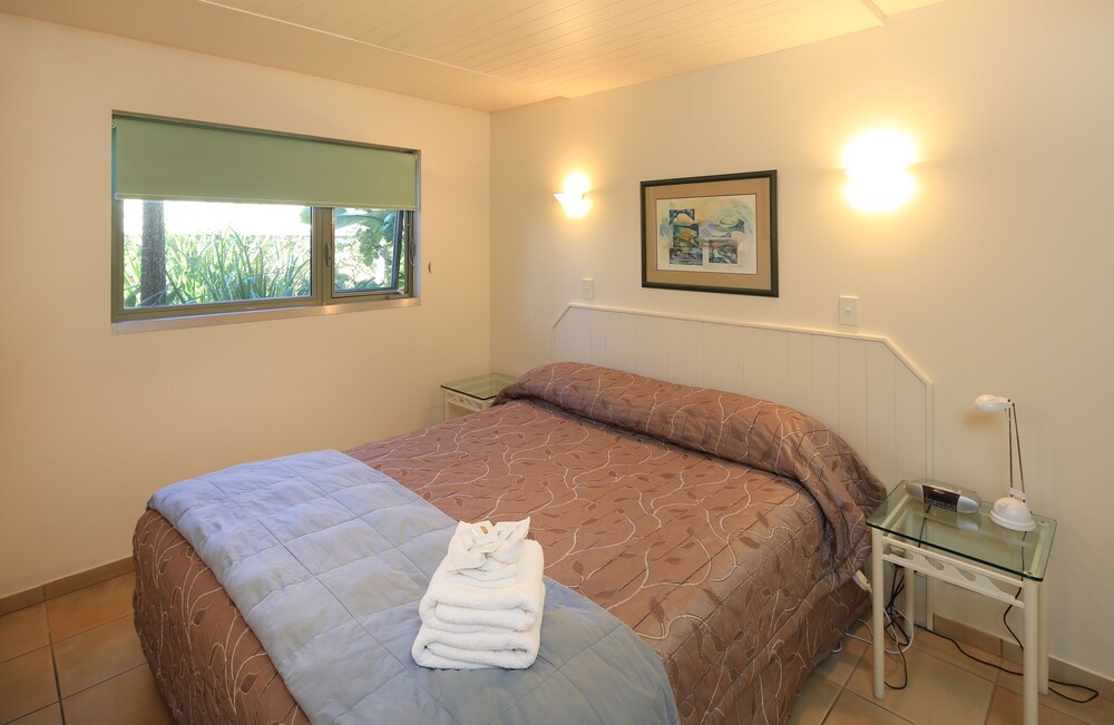 Standard Apartment, 2 Bedrooms, Beachfront - Guestroom