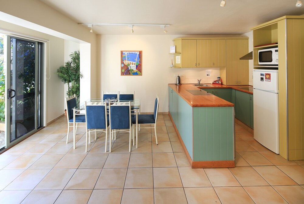 Standard Apartment, 2 Bedrooms, Beachfront - Living Area