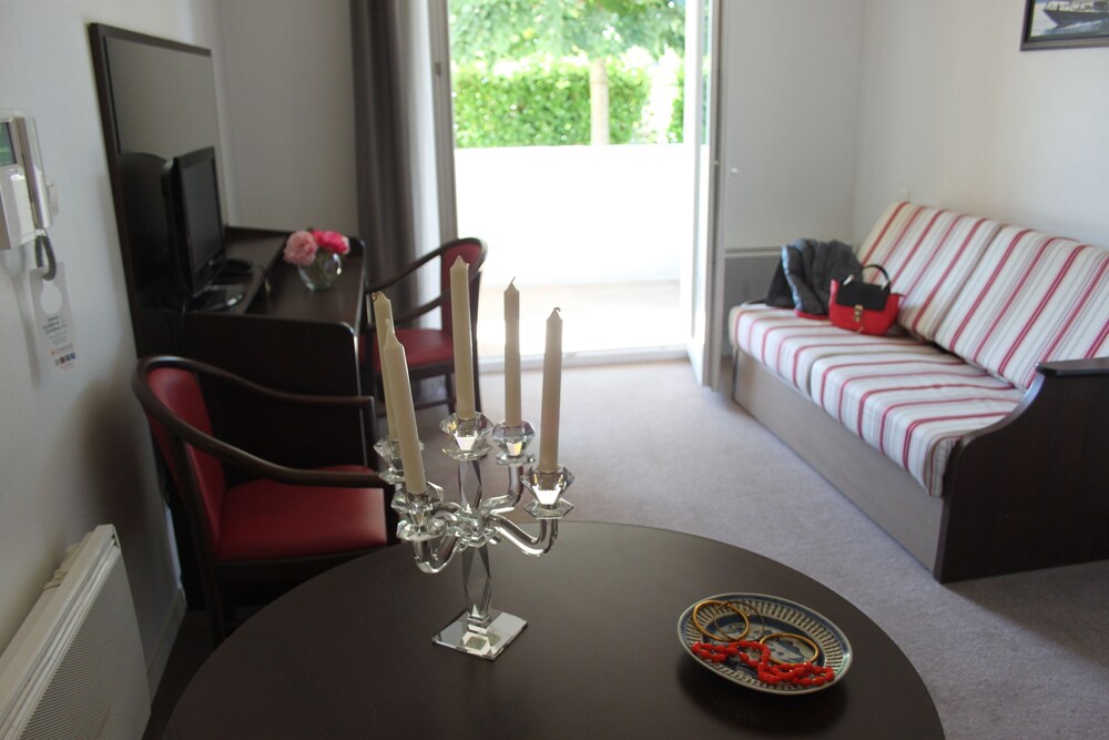 Suite - Living Area