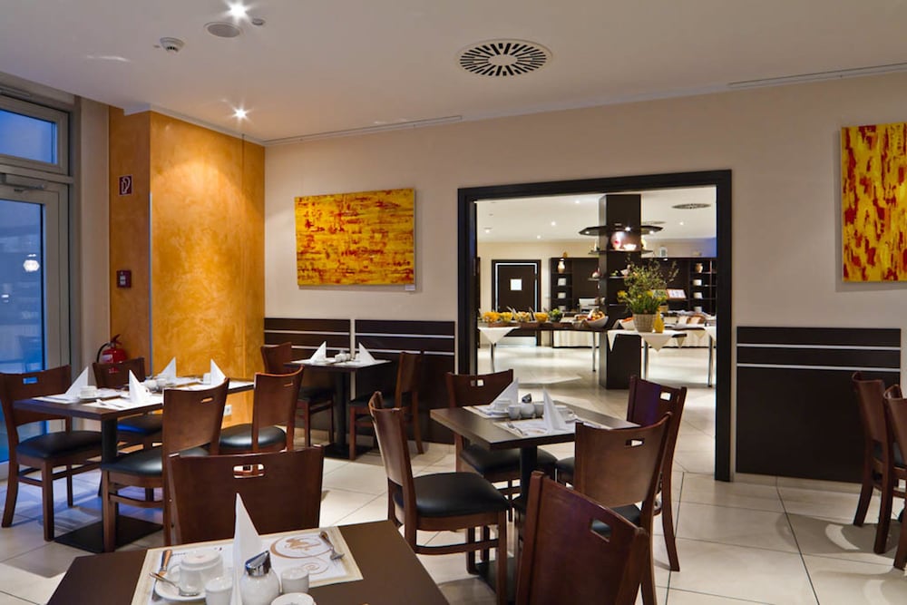 Hotel Lounge