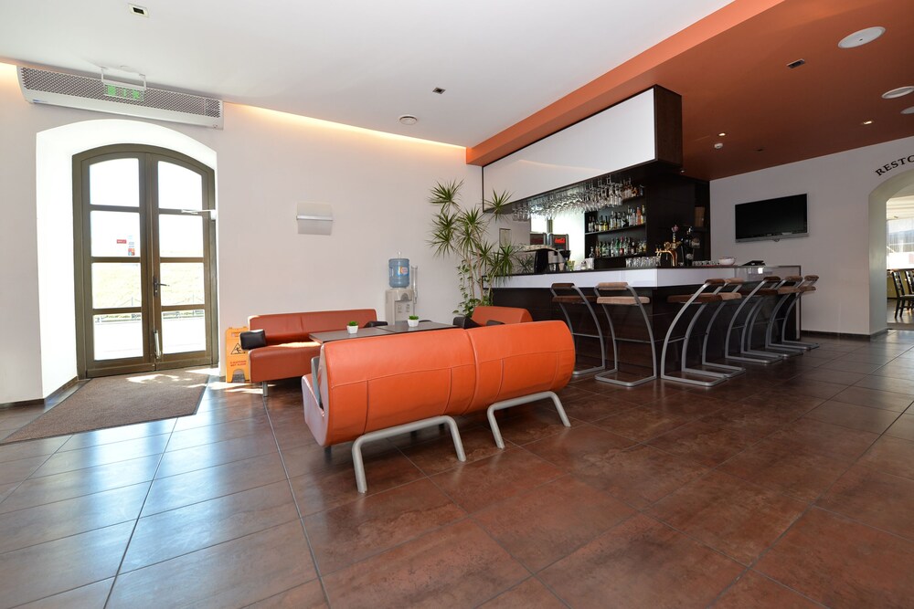Hotel Bar