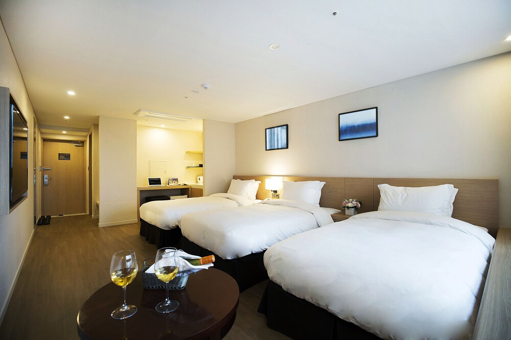 Guestroom