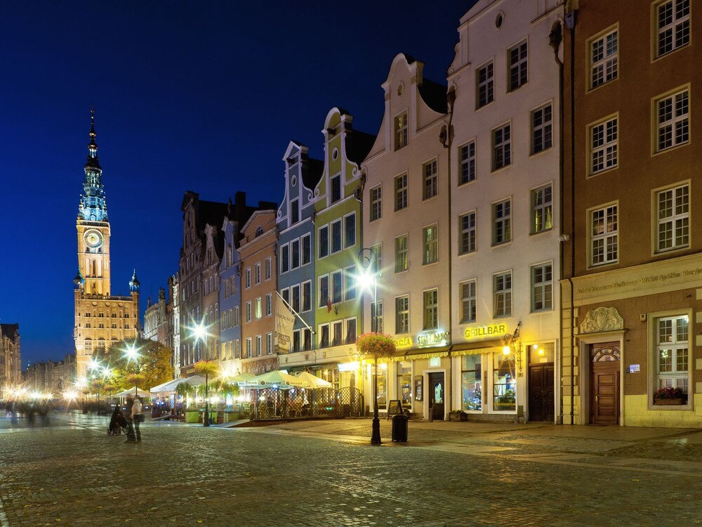 Hotel Front - Evening/Night