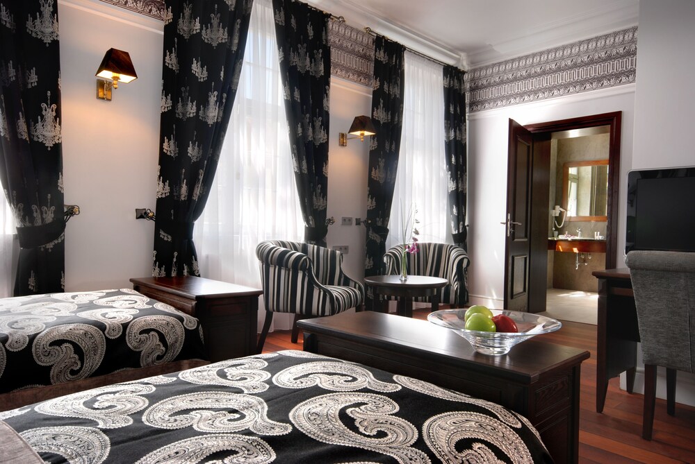 Guestroom