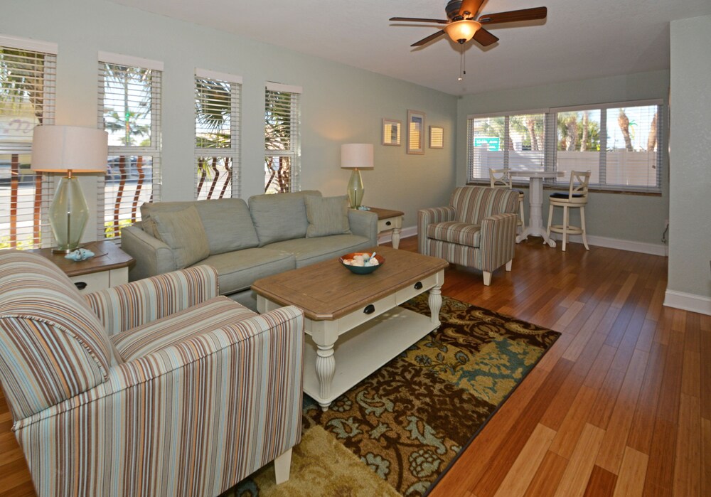 Suite, 2 Bedrooms, Kitchen - Living Area