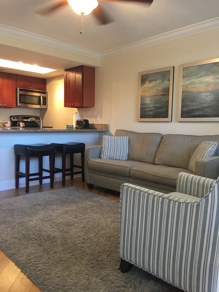 Suite, 1 Bedroom, Kitchen - Living Area