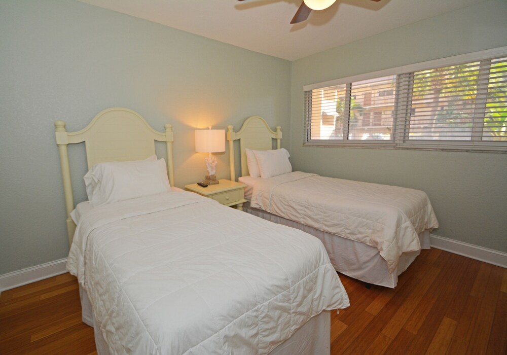 Suite, 2 Bedrooms, Kitchen - Guestroom