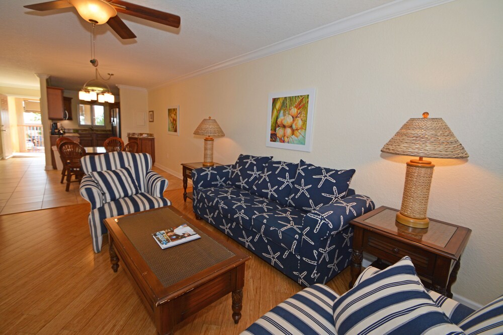 Condo, 2 Bedrooms, Kitchen - Living Area