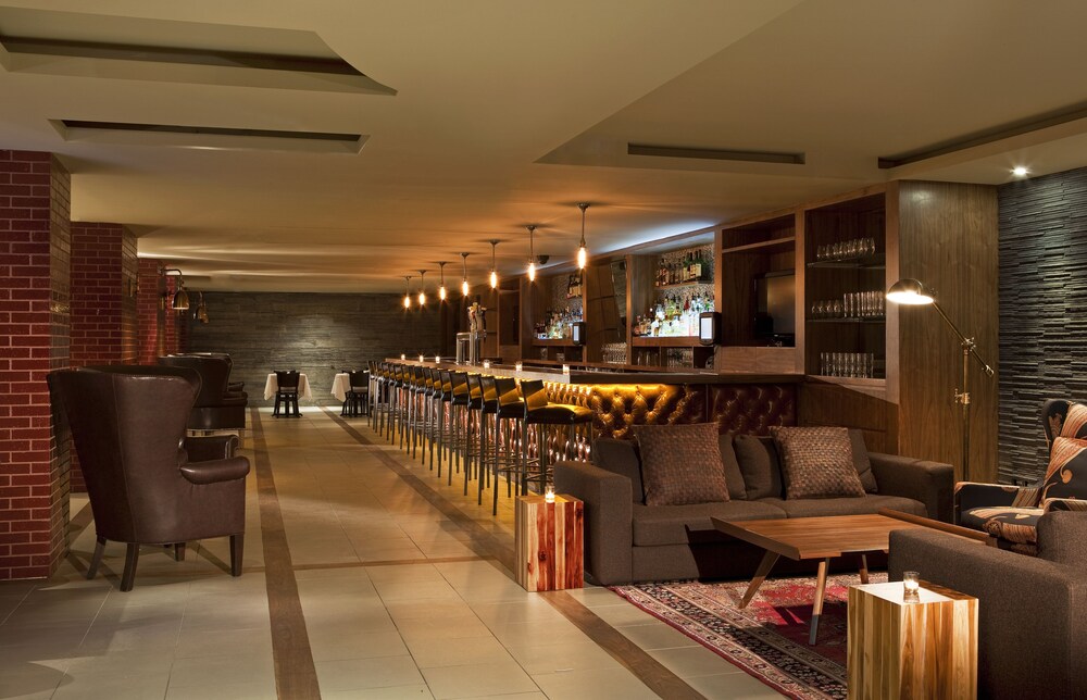 Hotel Bar