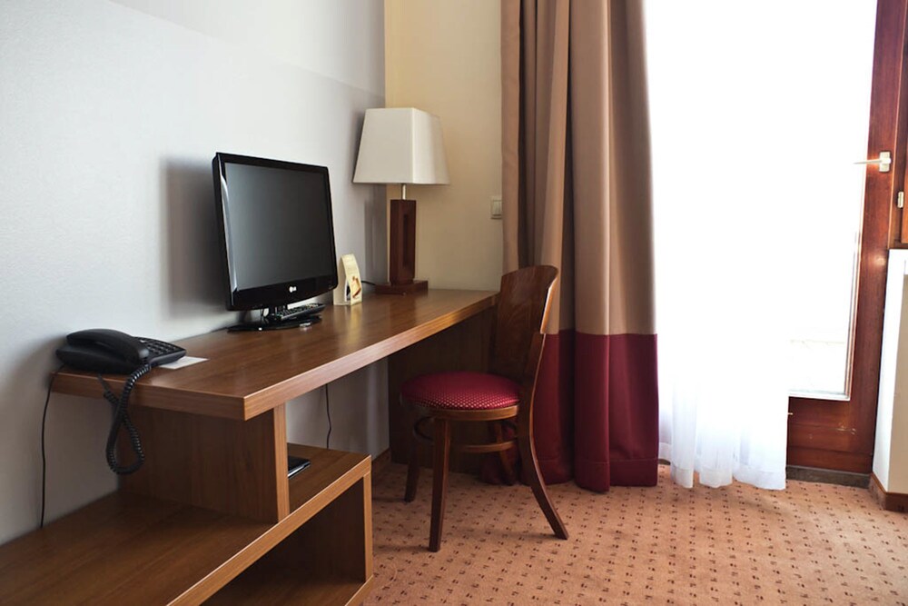 In-Room Business Center