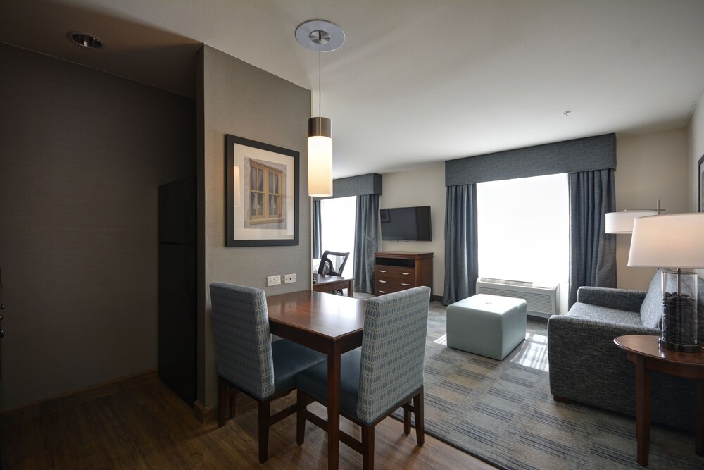 Studio Suite, 1 King Bed - Guestroom