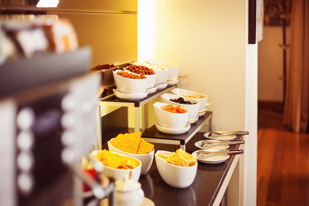 Executive Lounge