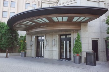 Hotel Front