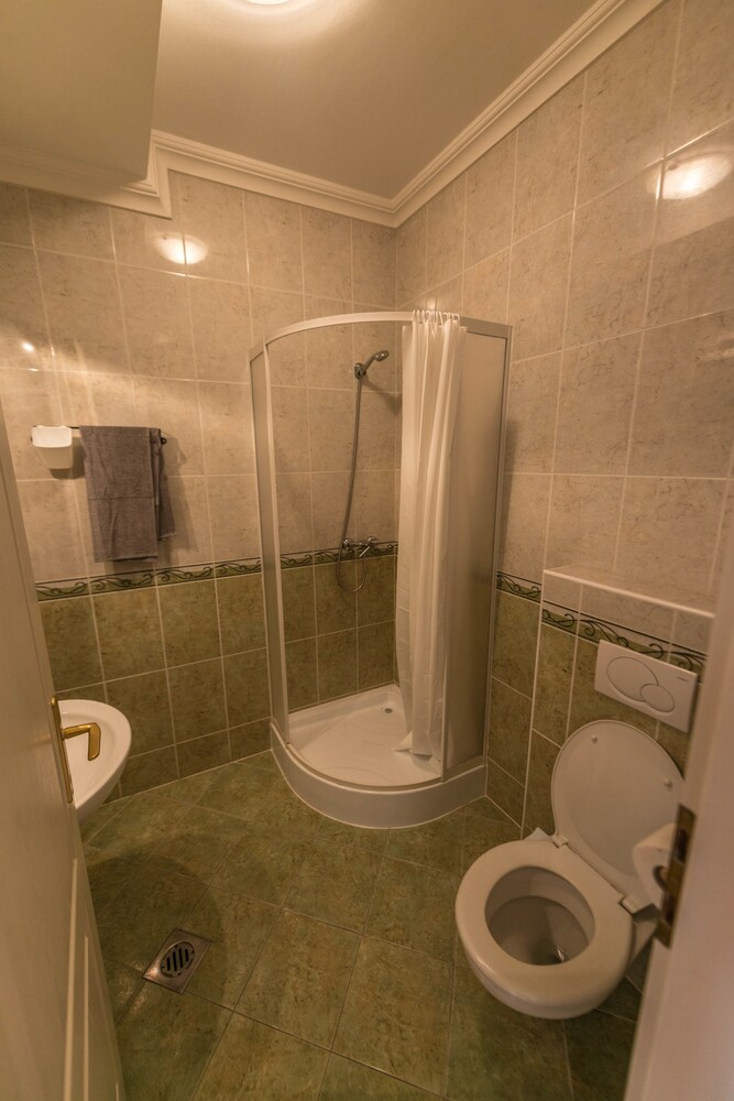 욕실 (Apartment for 2 people)
