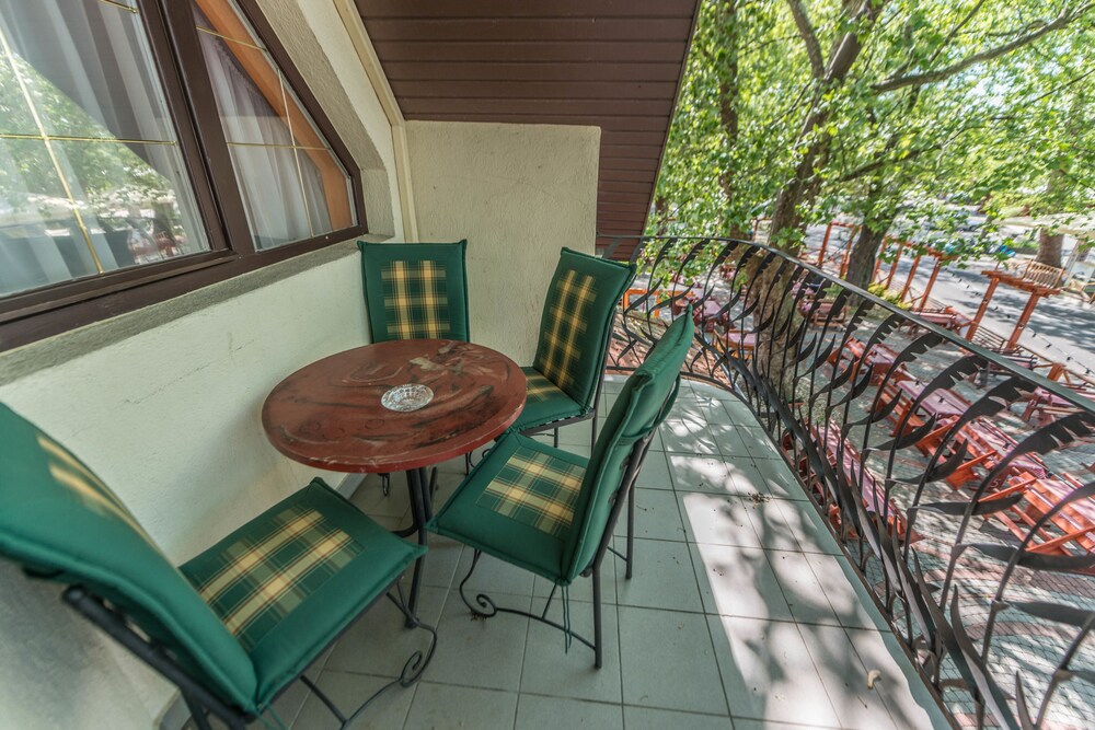 발코니 (Apartment for 4 people)