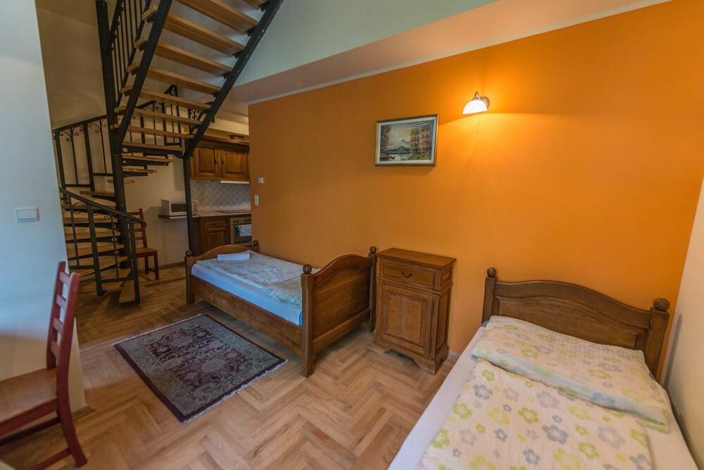 객실 (Apartment for 6 people)