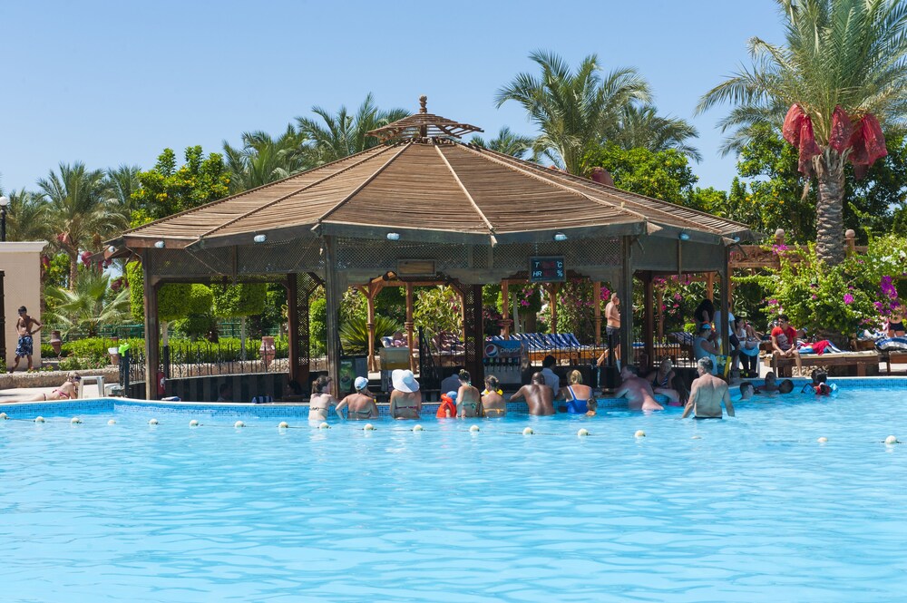 Poolside Bar