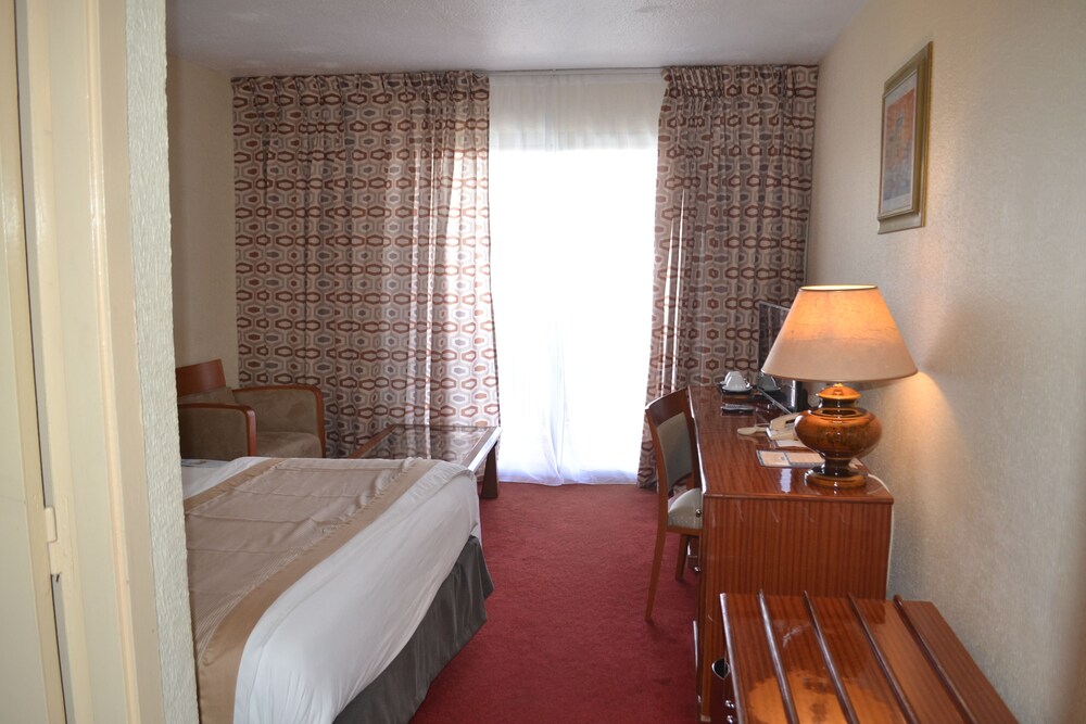 Guestroom View