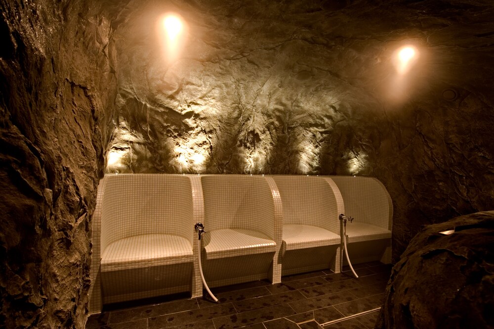 Steam Room