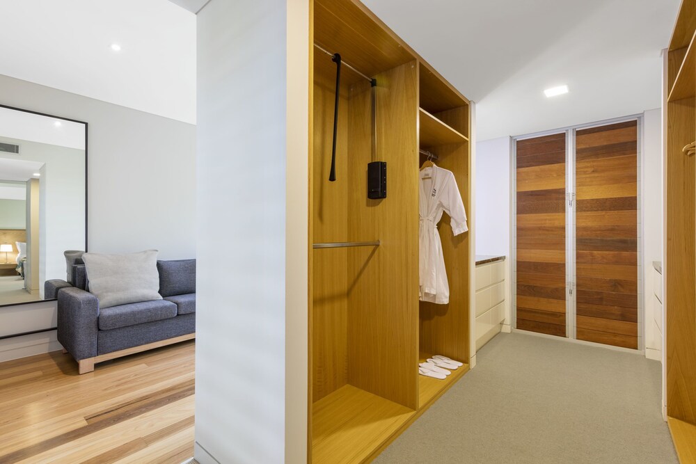 Enclave Luxury Villa - In-Room Amenity