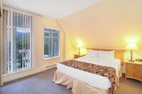 Condo, 1 Bedroom (Unit 601)