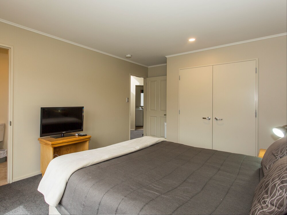 3 Bedroom Townhouse - Guestroom