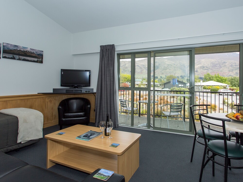1 Bedroom Apartment - Guestroom